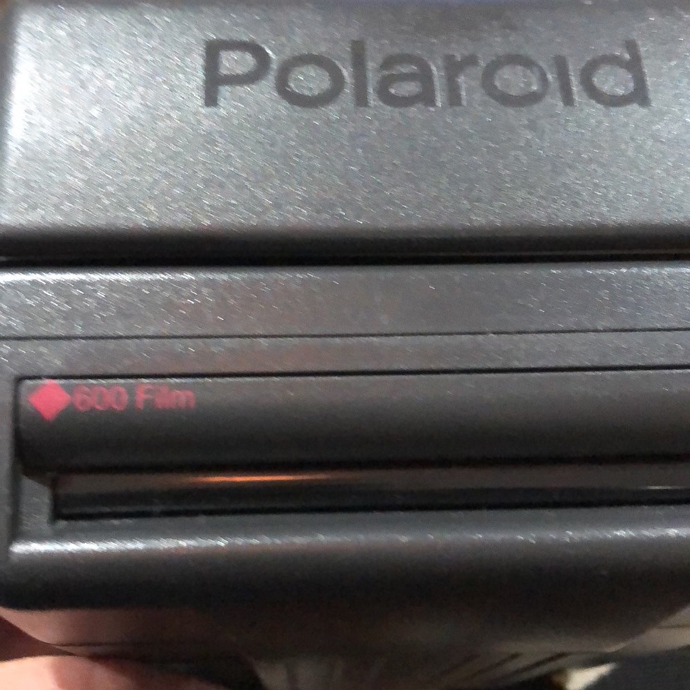 Polaroid OneStep closeup - Picture 9 of 10